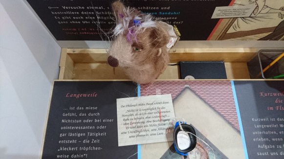 Langeweile_Unikatum_willkommen in leipzig paul